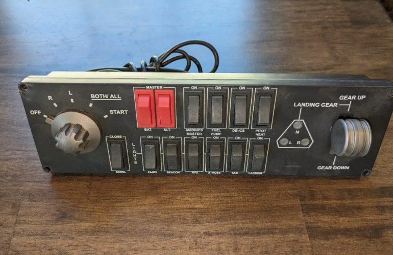 Features of Logitech G Saitek Pro Flight Switch Panel That Sim Pilots Love