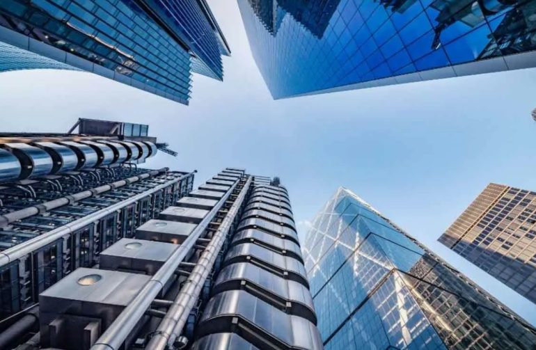 How Investment Companies Operate: Structures, Types, and Roles