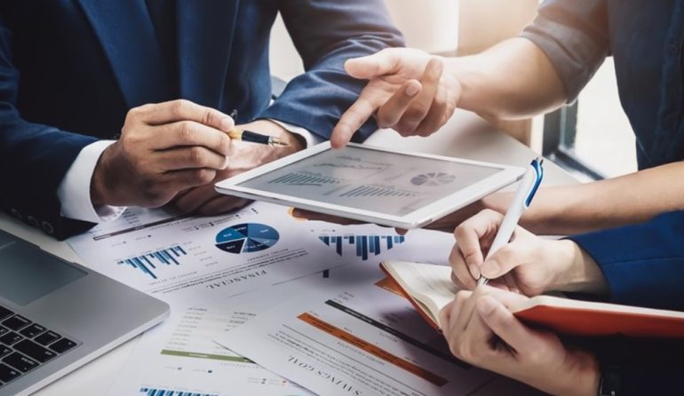 Exploring Strategic Ways to Access Long-Term Investment Reports on Yahoo Finance