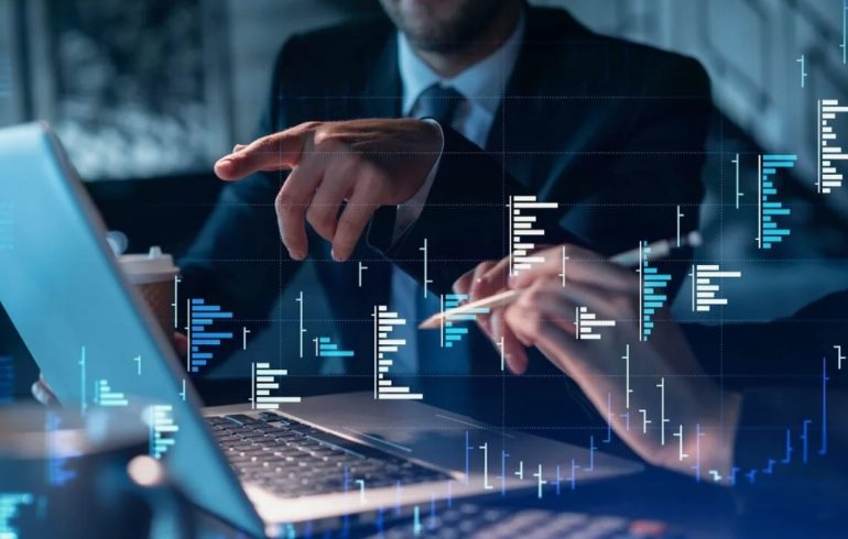 How Investment Companies Operate: Structures, Types, and Roles