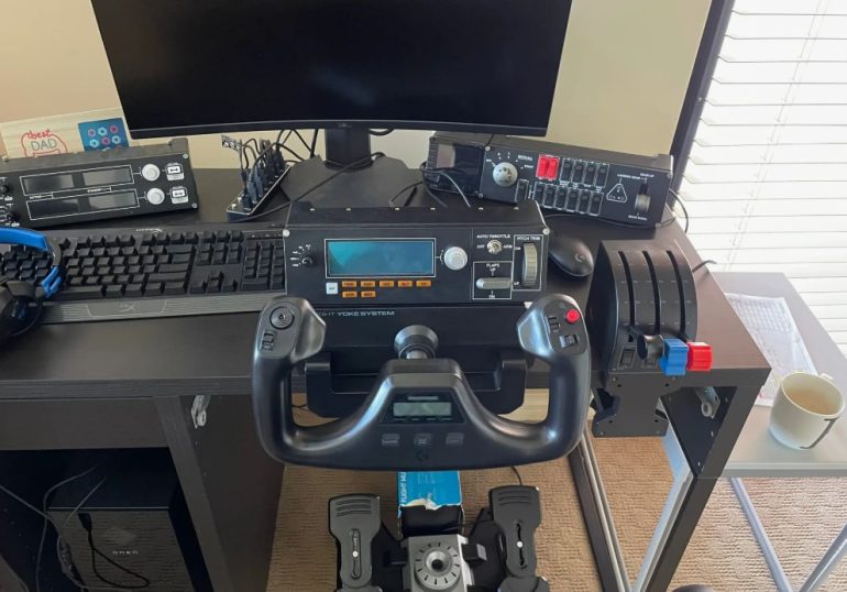 Logitech G Saitek Pro Flight Multi Panel: The Ultimate Tool for Virtual Pilots
