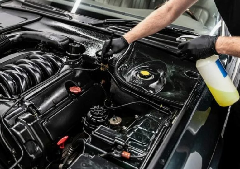 Mastering the Art of Engine Degreasing with Commercial Products