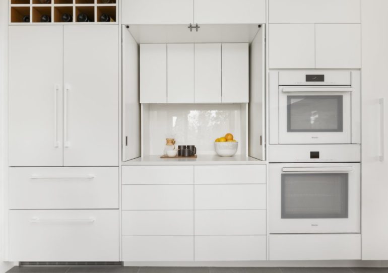 White vs Stainless Kitchen Appliances: Designers Reveal the Hidden Pros and Cons